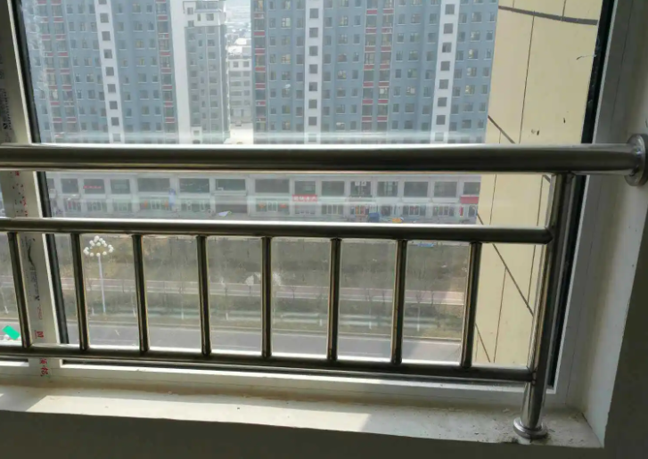 哈密不锈钢阳台护栏